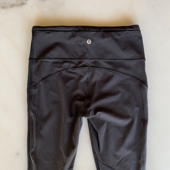 Lululemon Hit It 7/8 tight (25”) Black size 6 - Picture 6 of 10
